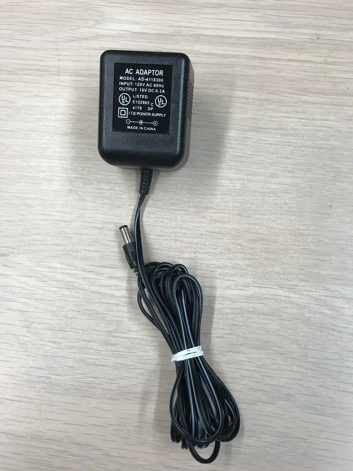 *Brand NEW* AD-4118300 AC/DC 18VDC 0.3A Adapter Power Supply Charger